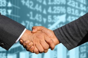 九游电竞站-NBA联盟球员劳资协议变化趋势与影响，2017版nba劳资条款