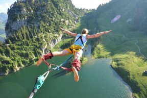 九游平台官网-环球足球探索：亚洲、中东、非洲的新兴足球市场，非洲足球现状